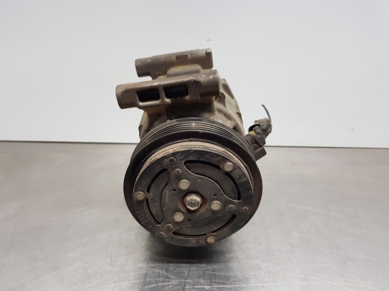 Recambio de compresor aire acondicionado para ford ka (ccu) duratec referencia OEM IAM 2637424 5A7875200 