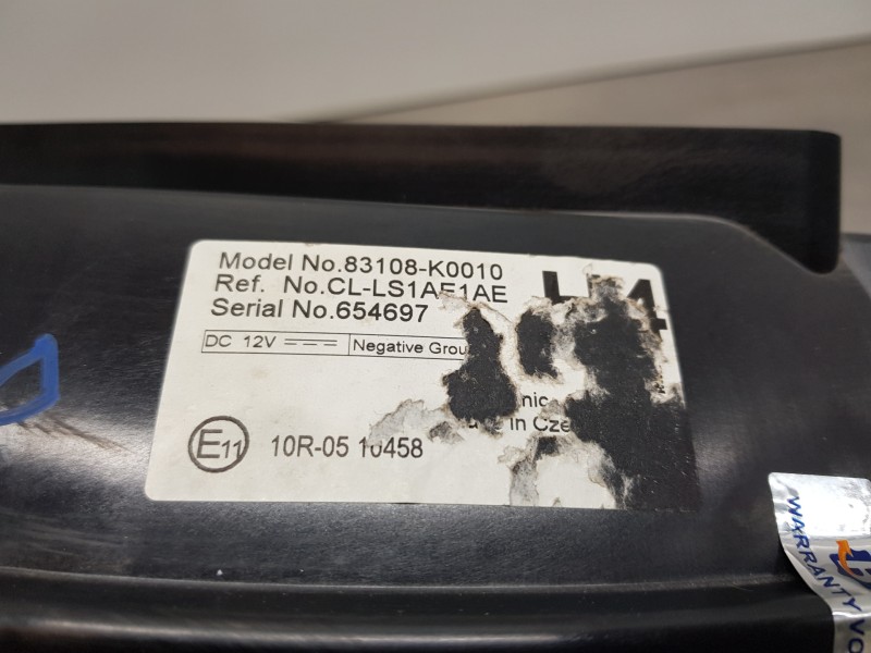 Recambio de cuadro instrumentos para toyota yaris hybrid referencia OEM IAM 83108K0010  