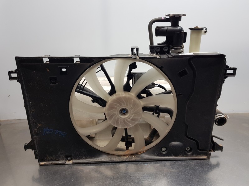 Recambio de electroventilador para toyota yaris hybrid referencia OEM IAM 16363K0020  