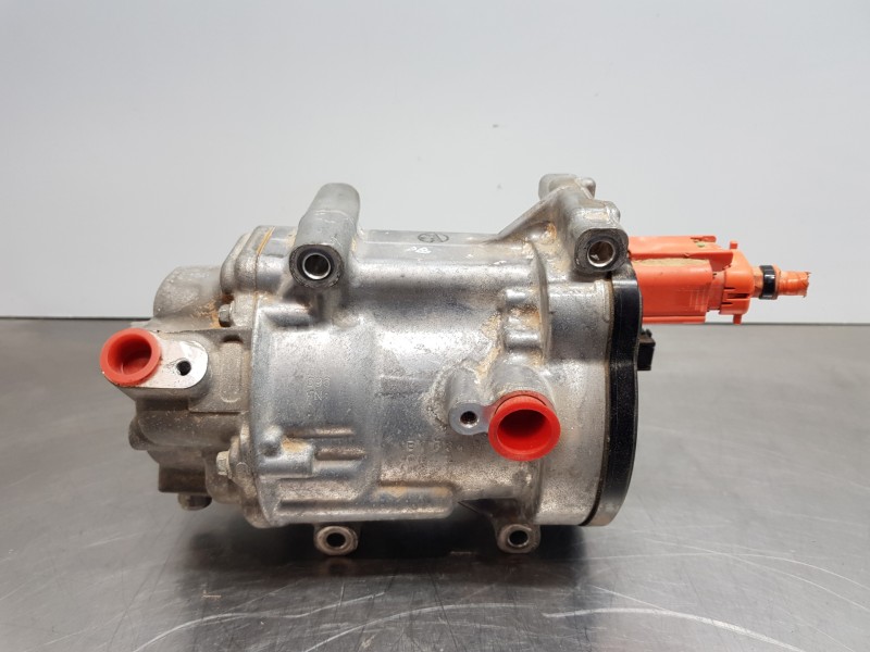 Recambio de compresor aire acondicionado para toyota yaris hybrid referencia OEM IAM 88370K0010 0424000741 