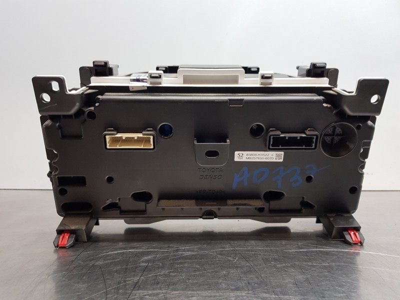 Recambio de cuadro instrumentos para toyota yaris hybrid referencia OEM IAM 83800K0522  