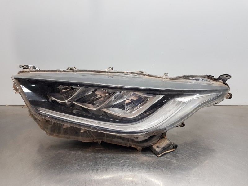 Recambio de faro izquierdo para toyota yaris hybrid referencia OEM IAM 81150K0081  