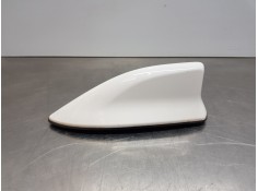 Recambio de antena para toyota yaris hybrid referencia OEM IAM 867600D010  