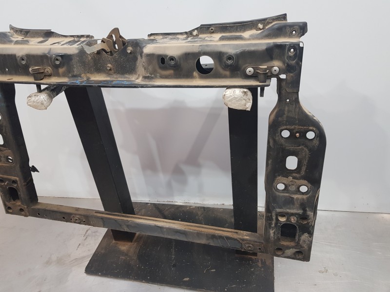 Recambio de panel frontal para ford ka (ccu) duratec referencia OEM IAM 1823423  