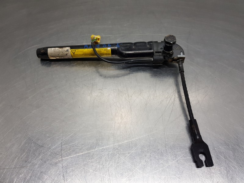 Recambio de pretensor airbag izquierdo para ford ka (ccu) duratec referencia OEM IAM 1563750  