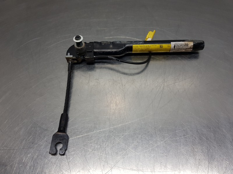 Recambio de pretensor airbag izquierdo para ford ka (ccu) duratec referencia OEM IAM 1563750  