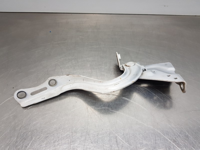 Recambio de bisagra capot para toyota yaris hybrid referencia OEM IAM 53410K0020  