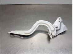 Recambio de bisagra capot para toyota yaris hybrid referencia OEM IAM 53420K0020   2