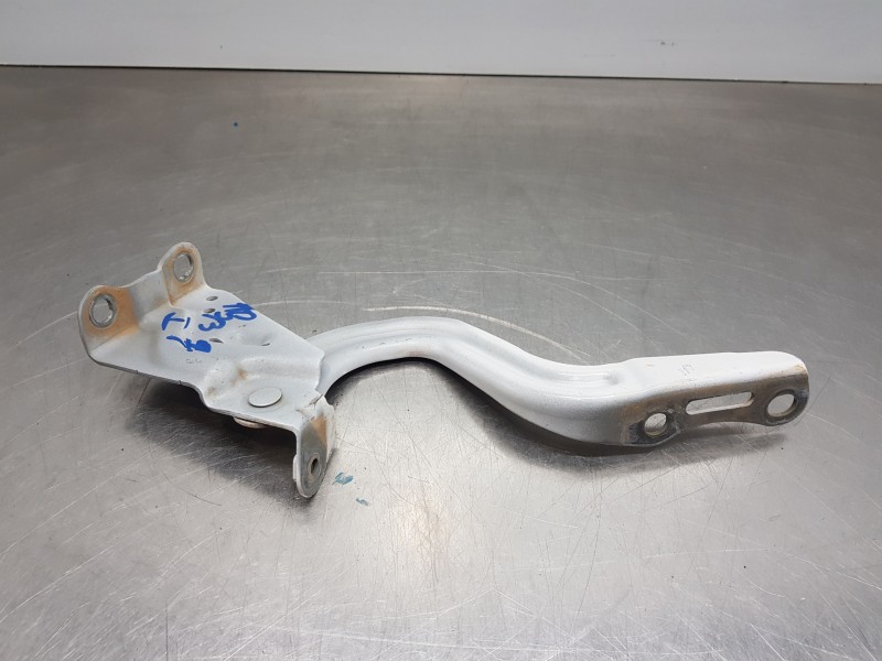 Recambio de bisagra capot para toyota yaris hybrid referencia OEM IAM 53420K0020  