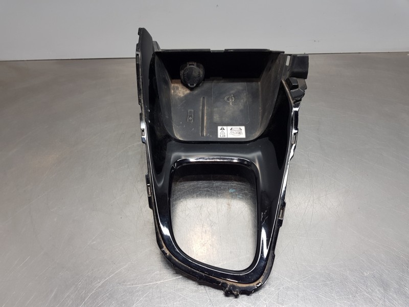 Recambio de modulo electronico para toyota yaris hybrid referencia OEM IAM 861C0K0010  