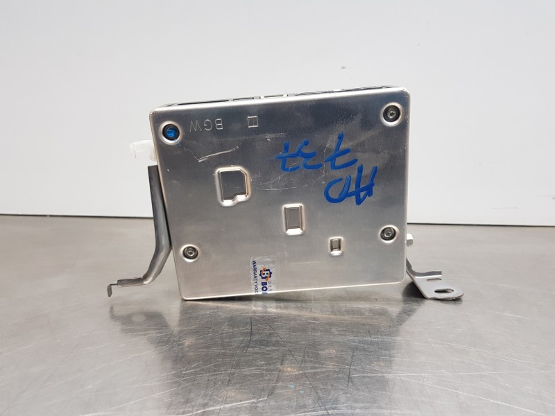 Recambio de modulo electronico para toyota yaris hybrid referencia OEM IAM 867400D031 867410D031 