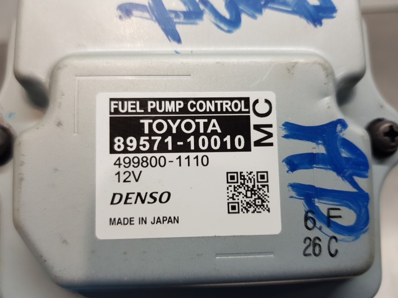 Recambio de modulo electronico para toyota yaris hybrid referencia OEM IAM 8957110010 4998001110 