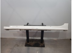 Recambio de faldon lateral para toyota yaris hybrid referencia OEM IAM 75852K0901  