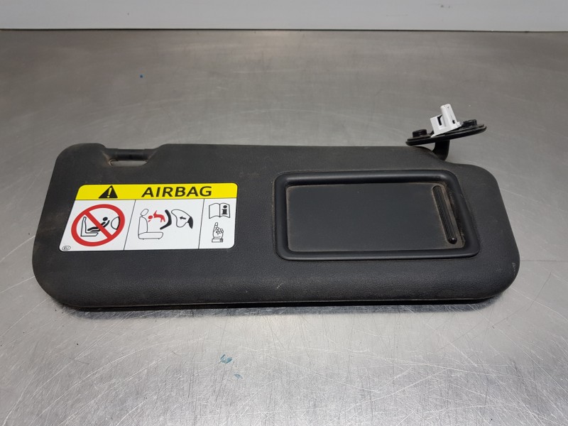 Recambio de parasol derecho para toyota yaris hybrid referencia OEM IAM 74310K0100C0  