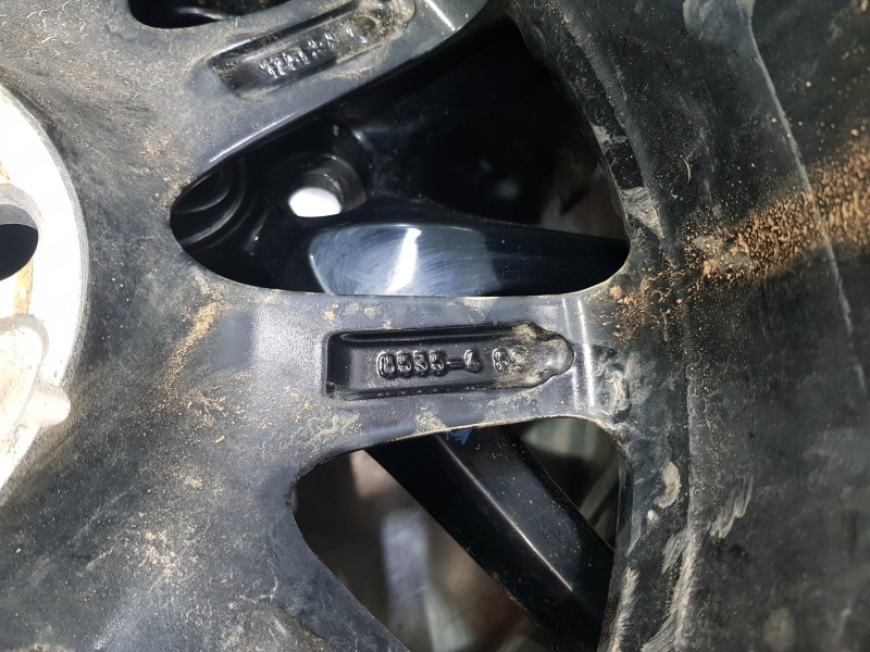 Recambio de juego llantas para toyota yaris hybrid referencia OEM IAM 42611YP510  