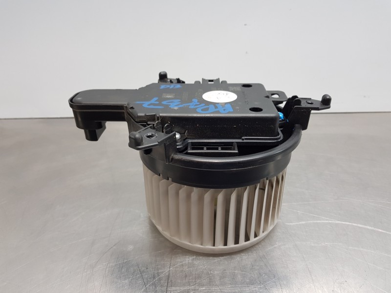 Recambio de motor calefaccion para toyota yaris hybrid referencia OEM IAM 87103K0020  