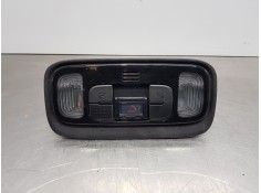Recambio de luz interior para toyota yaris hybrid referencia OEM IAM 81260K0100B0  
