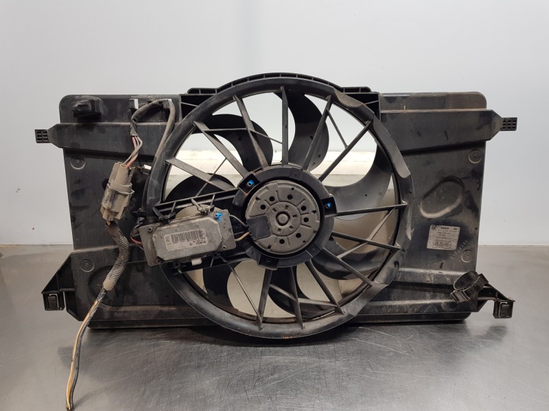 Recambio de electroventilador para volvo v50 familiar kinetic referencia OEM IAM 31261991 130303939 