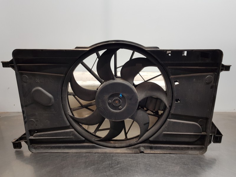 Recambio de electroventilador para volvo v50 familiar kinetic referencia OEM IAM 31261991 130303939 