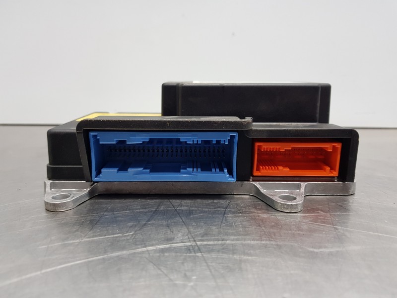 Recambio de centralita airbag para volvo v50 familiar kinetic referencia OEM IAM 31334738 A2C84371000 
