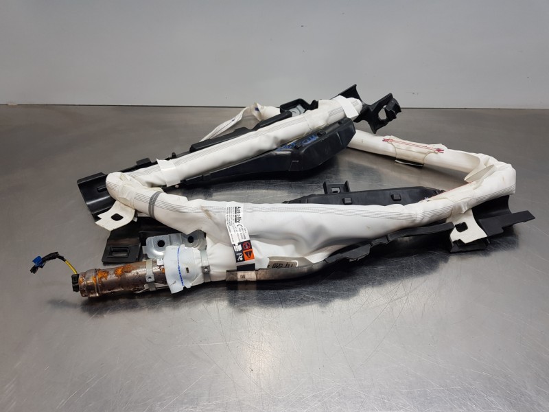 Recambio de airbag cortina delantero derecho para toyota yaris hybrid referencia OEM IAM 62170K0020  