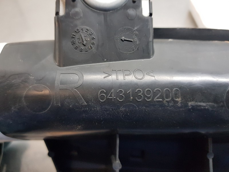 Recambio de airbag cortina delantero derecho para toyota yaris hybrid referencia OEM IAM 62170K0020  