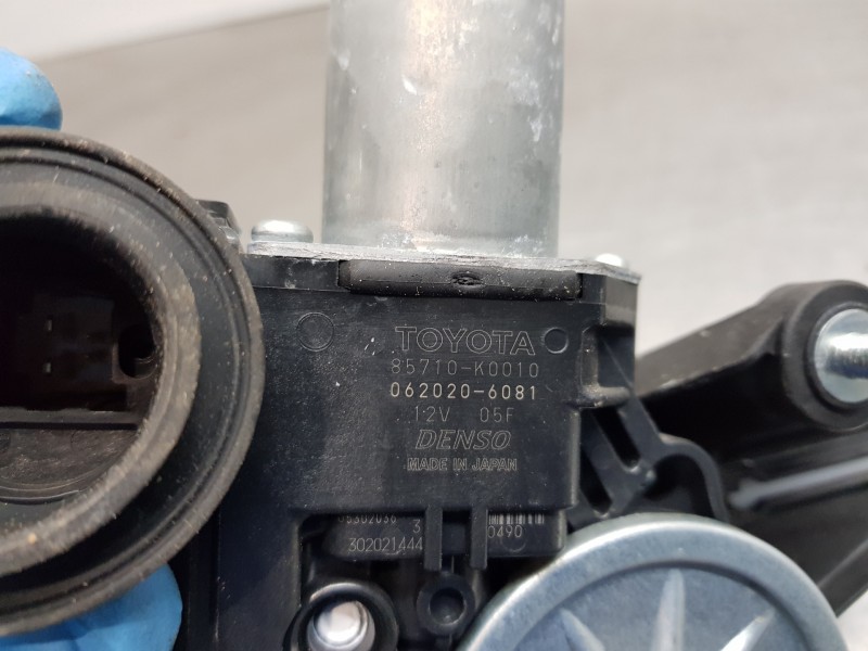 Recambio de elevalunas trasero derecho para toyota yaris hybrid referencia OEM IAM 69830K0010  