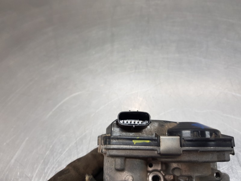 Recambio de caja mariposa para toyota yaris hybrid referencia OEM IAM 22030F3030  