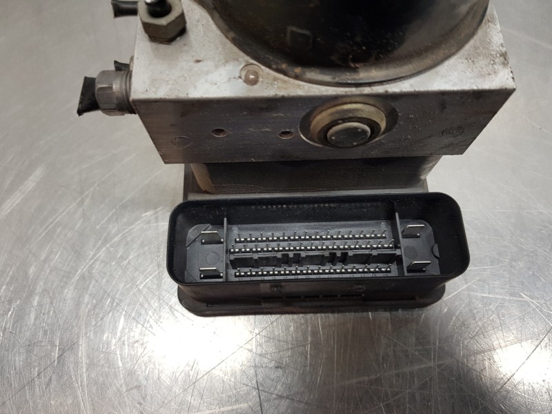 Recambio de abs para volvo v50 familiar kinetic referencia OEM IAM 30665886 30736589 