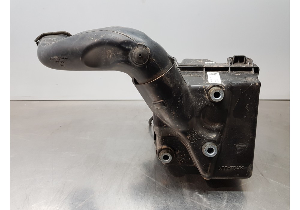 Recambio de filtro aire para toyota corolla touring sports (e21) hybrid referencia OEM IAM 17751F2050  