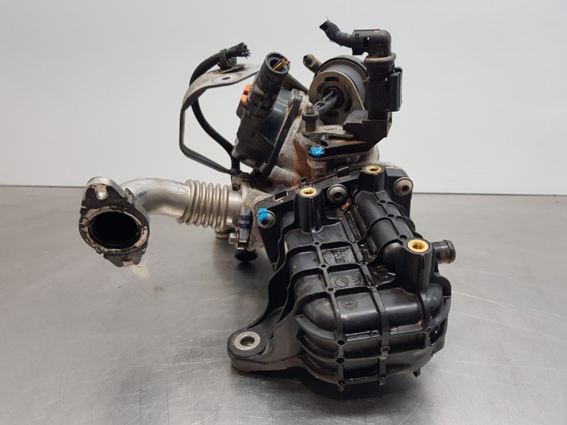 Recambio de enfriador egr para citroen ds 7 crossback referencia OEM IAM 9827225180  