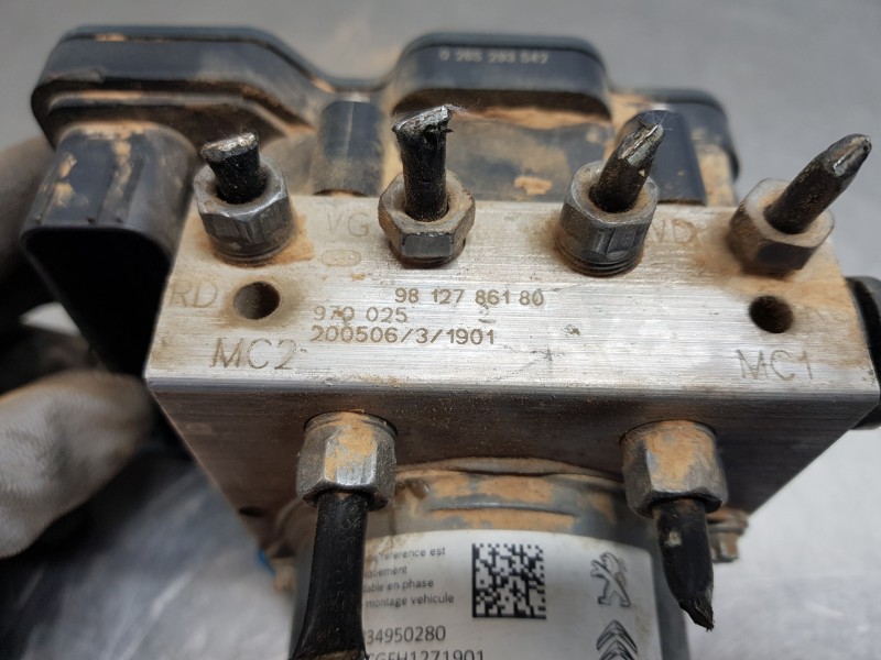 Recambio de abs para citroen ds 7 crossback referencia OEM IAM 1635648580 9834950280 