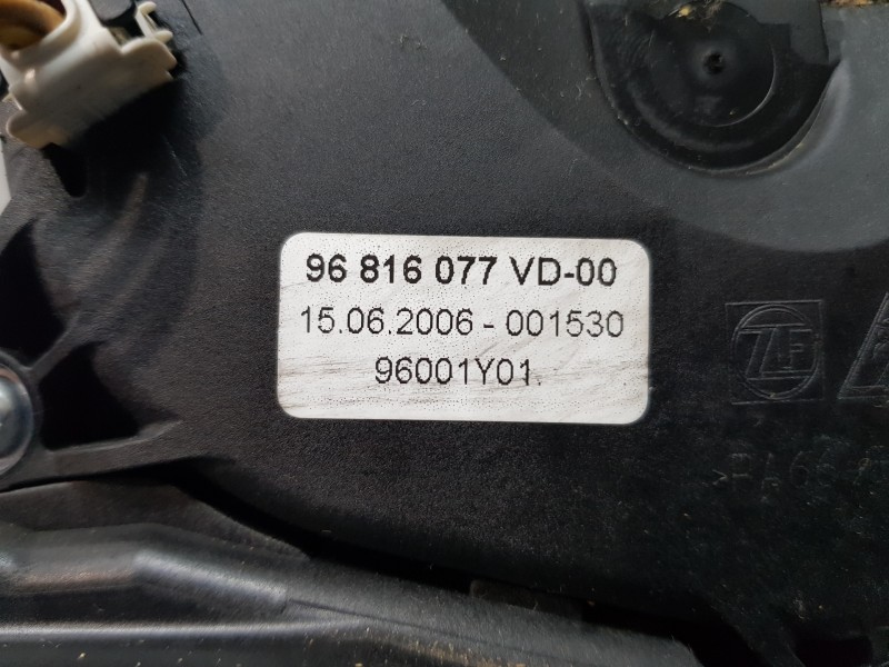 Recambio de palanca cambio para citroen c4 berlina exclusive referencia OEM IAM 2400EL 96816077VD 