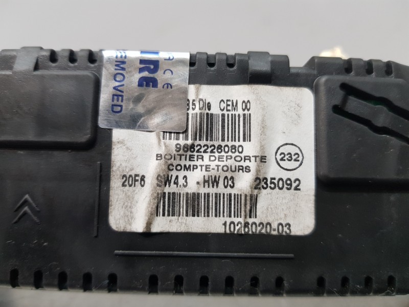 Recambio de pantalla multifuncion para citroen c4 berlina exclusive referencia OEM IAM 6106WC 9662226080 