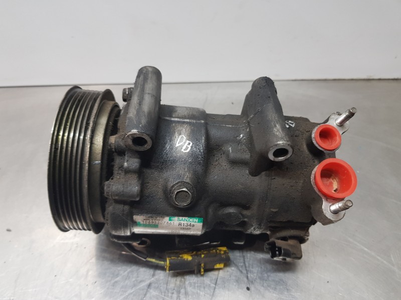 Recambio de compresor aire acondicionado para peugeot 207 sport referencia OEM IAM 9659875780 9822826880 