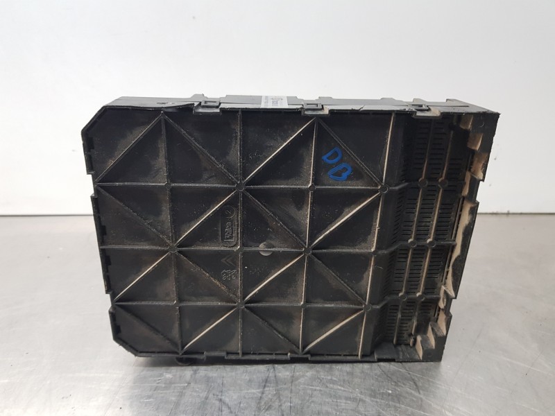 Recambio de caja reles / fusibles para citroen c4 berlina exclusive referencia OEM IAM 9659285580  