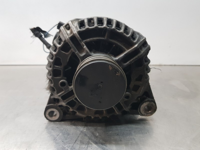 Recambio de alternador para citroen c4 berlina exclusive referencia OEM IAM 5705NH  