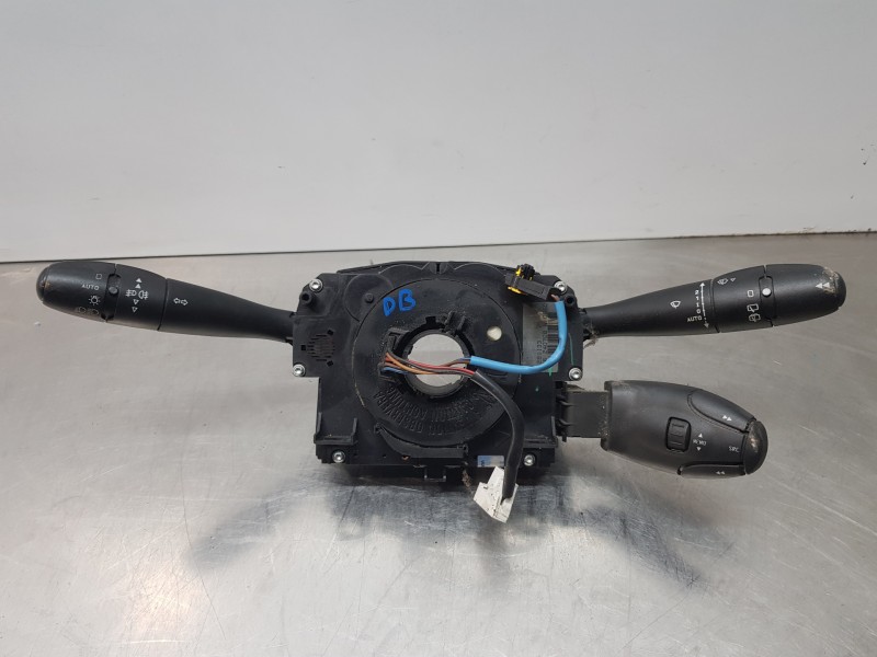 Recambio de mando multifuncion para peugeot 207 sport referencia OEM IAM 6242SJ 96657274XT 