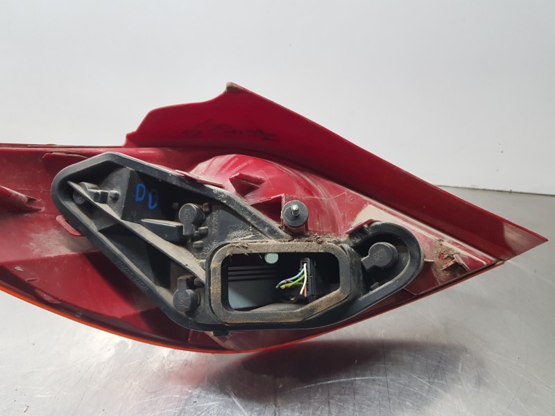 Recambio de piloto trasero derecho para peugeot 207 sport referencia OEM IAM 6351Y7 9649986580 