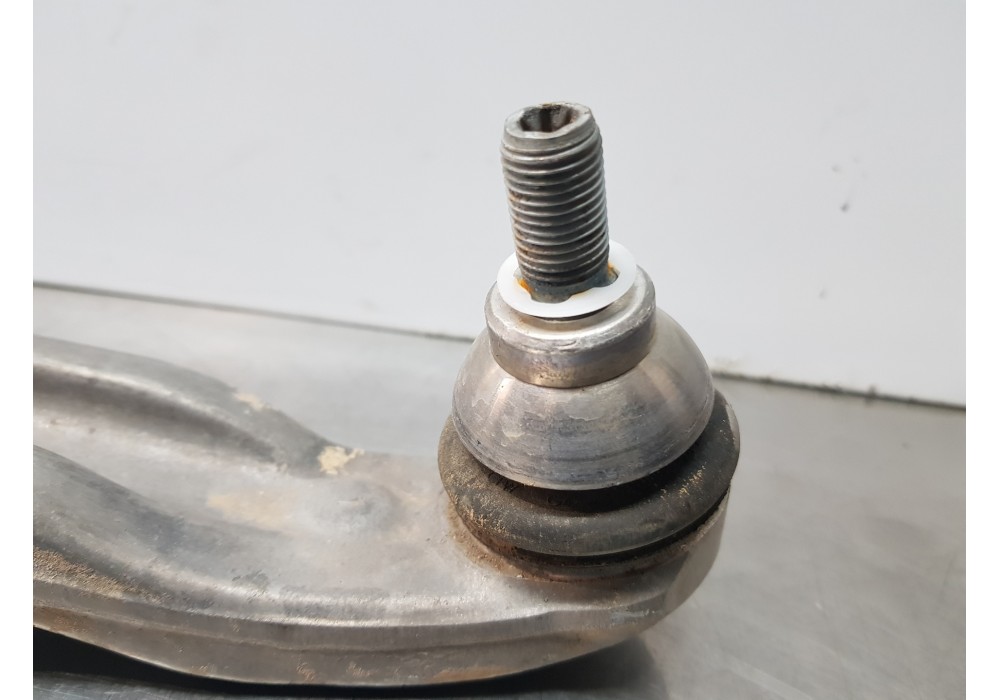 Recambio de brazo suspension inferior delantero izquierdo para mercedes clase a (w177) 200 d referencia OEM IAM A2473307502  