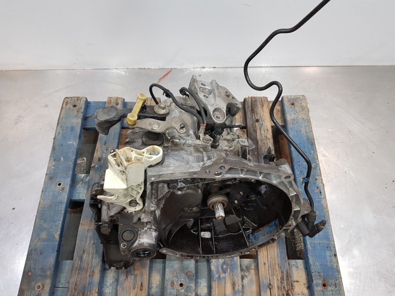 Recambio de caja cambios para peugeot 207 sport referencia OEM IAM 223109 20CQ74 