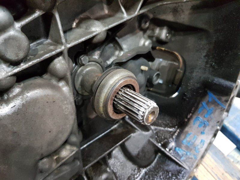 Recambio de caja cambios para peugeot 207 sport referencia OEM IAM 223109 20CQ74 