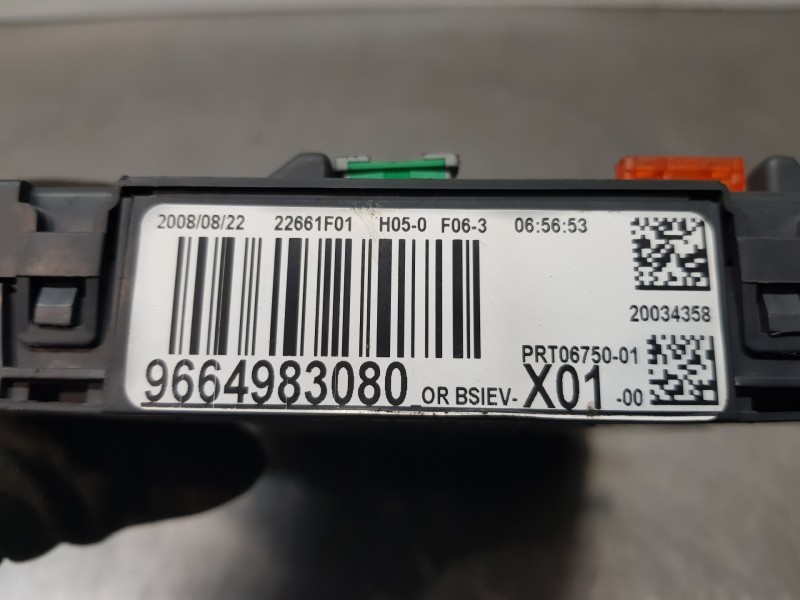 Recambio de caja reles / fusibles para peugeot 207 sport referencia OEM IAM 9664983080  