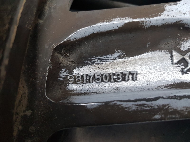 Recambio de llanta para citroen ds 7 crossback referencia OEM IAM 9817501377  