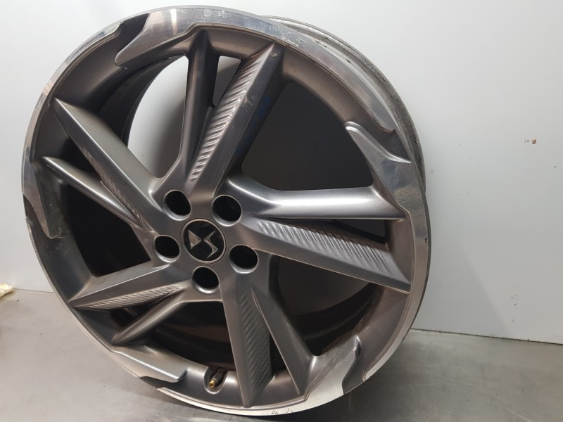 Recambio de llanta para citroen ds 7 crossback referencia OEM IAM 9817501377  