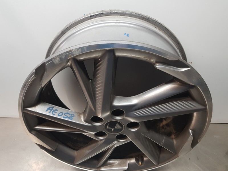 Recambio de llanta para citroen ds 7 crossback referencia OEM IAM 9817501377  