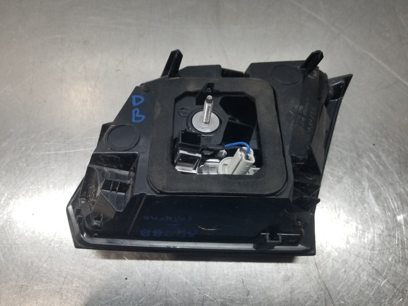 Recambio de piloto trasero izquierdo interior para peugeot 3008 active referencia OEM IAM 9810477880  