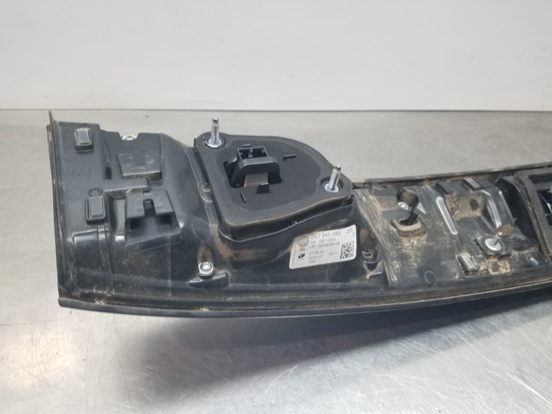 Recambio de luz central de freno para volkswagen taigo life referencia OEM IAM 2G7945093  