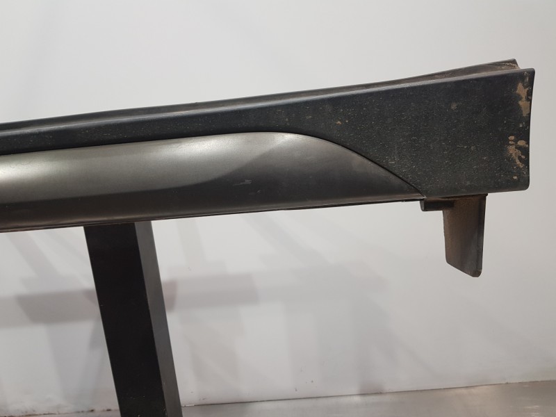 Recambio de faldon lateral para hyundai tucson klass referencia OEM IAM 87751D7100  