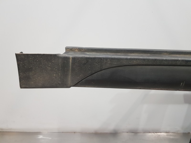 Recambio de faldon lateral para hyundai tucson klass referencia OEM IAM 87751D7100  